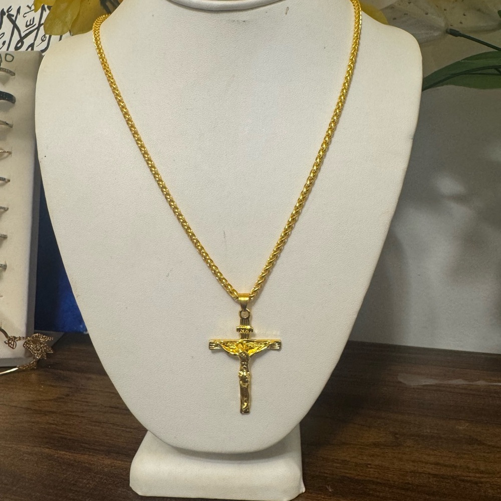 GOLD MOTHER OF PEARL NECKLACE - Picture 3 of 9
